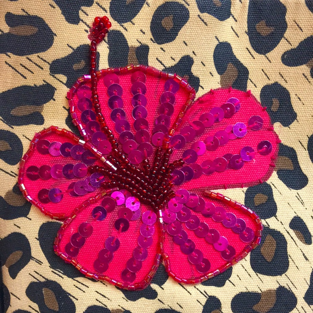 Leopard/ Sequin Hibiscus 🌺 Shoulder Bag - Picture 3 of 11